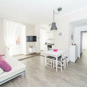 Apartment Ponte Lungo, Rom